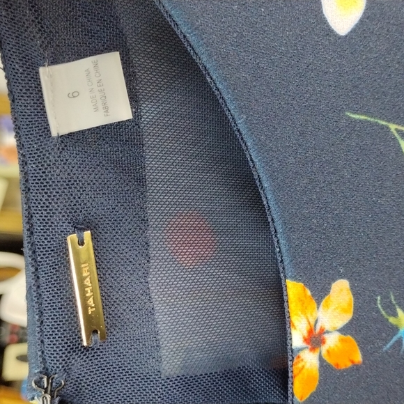 Tahari Size 6 Floral Floral Stretch Dress - Picture 11 of 11